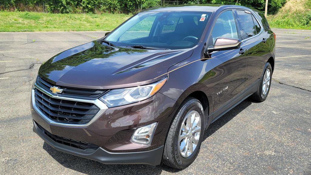 Used 2020 Chevrolet Equinox LT w/ Driver Convenience Package FWD image 3