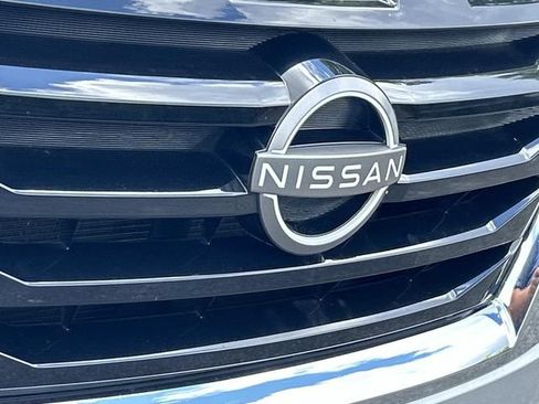 Used 2022 Nissan Pathfinder S AWD/4WD image 11