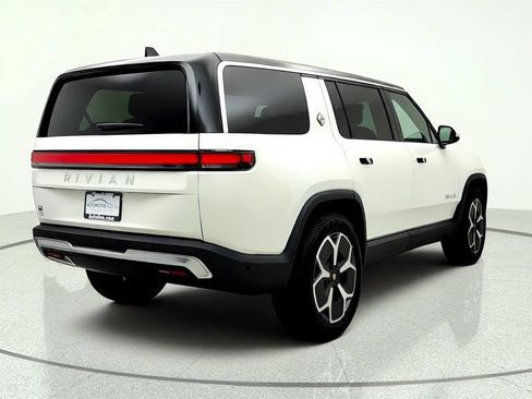 Used 2024 Rivian R1S Adventure AWD/4WD image 5