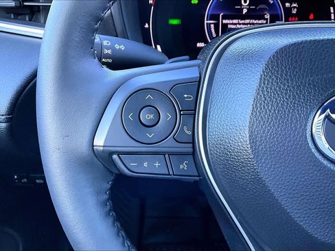 Used 2026 Toyota Corolla Cross SE image 23