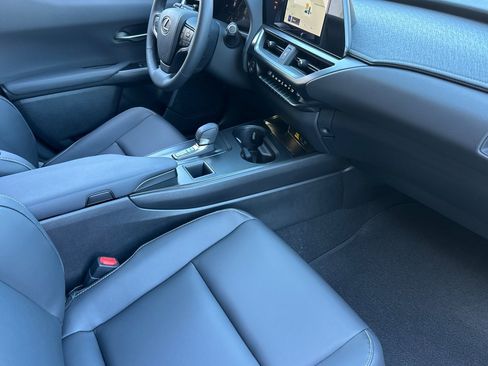 New 2026 Lexus UX 300h FWD image 28
