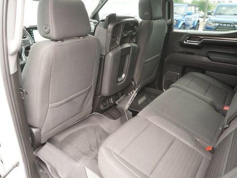 Used 2023 Chevrolet Silverado 1500 LT AWD/4WD image 11