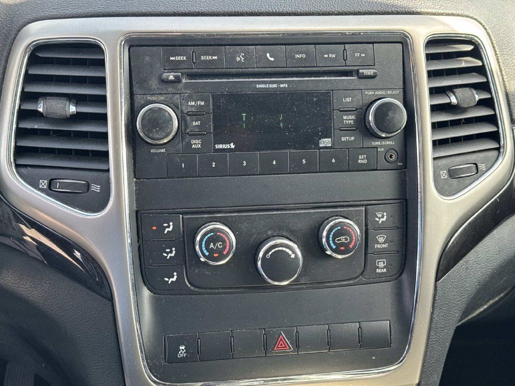 Used 2011 Jeep Grand Cherokee Laredo RWD image 10