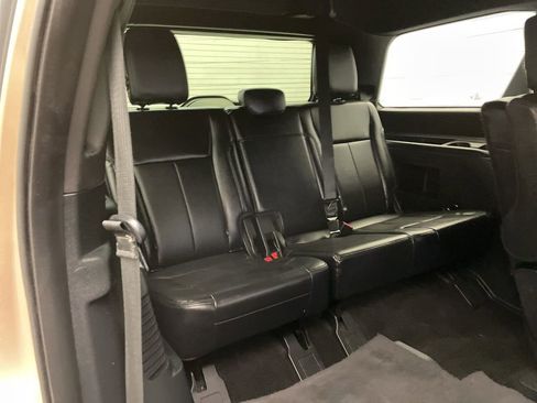 Used 2020 Ford Expedition XLT w/ Equipment Group 202A RWD image 29
