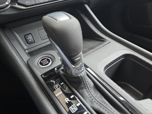 Used 2025 Nissan Sentra S FWD image 20