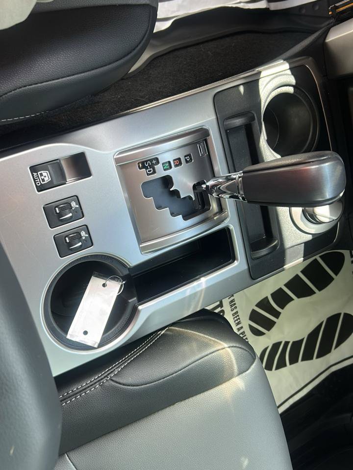 Used 2024 Toyota 4Runner SR5 Premium w/ Moonroof Package AWD/4WD image 22