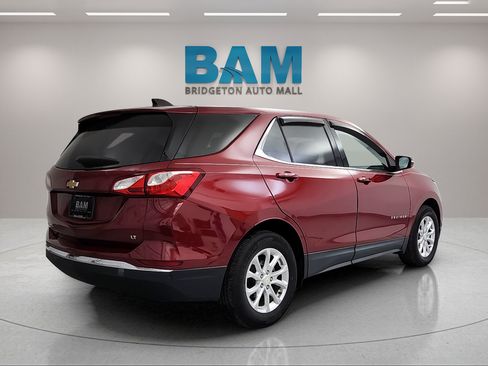 Used 2019 Chevrolet Equinox LT FWD image 3