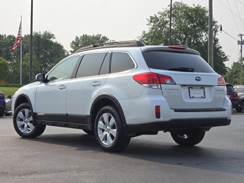 Used 2012 Subaru Outback 2.5i Limited w/ Moonroof Pkg AWD/4WD image 5
