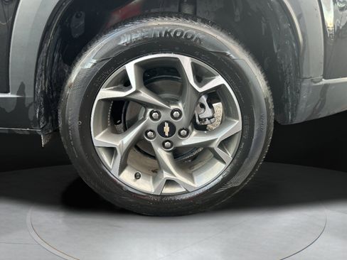 Used 2024 Chevrolet Trax LT image 9