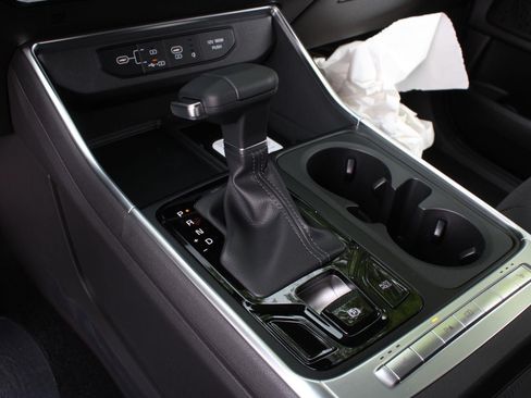 New 2027 Kia Carnival EX w/ Dark Edition Package FWD image 15