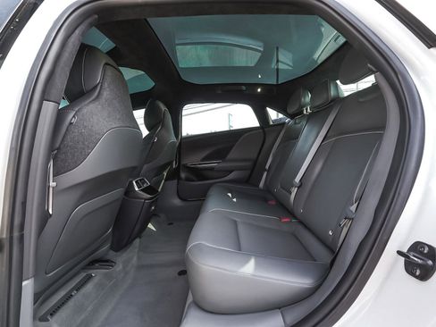 Used 2023 Lucid Air Touring AWD/4WD image 32