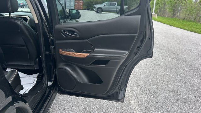 Certified 2019 GMC Acadia Denali w/ Technology Package AWD/4WD image 30