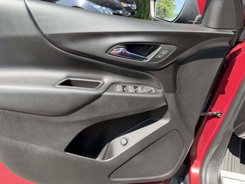 Used 2018 Chevrolet Equinox LT w/ Sun & Infotainment Package FWD image 16