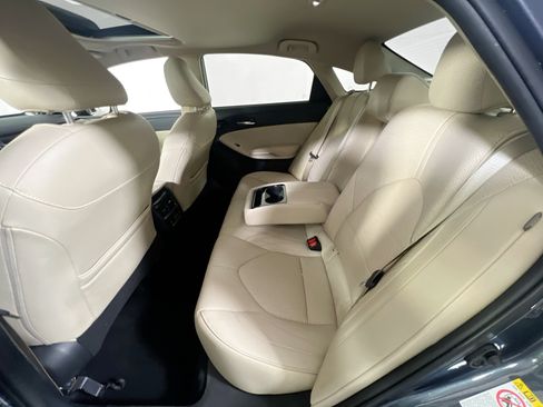 Used 2019 Toyota Avalon Limited w/ All Weather Liner Package FWD image 25