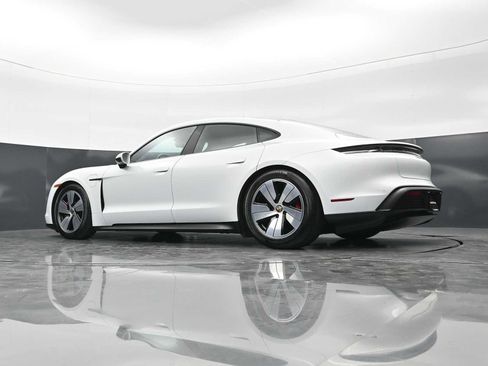 Used 2024 Porsche Taycan 4S AWD/4WD image 40