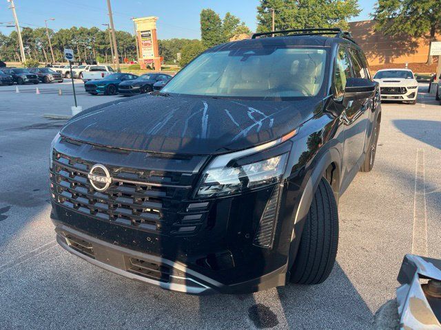 Used 2026 Nissan Pathfinder SL w/ SL Premium Package FWD image 2