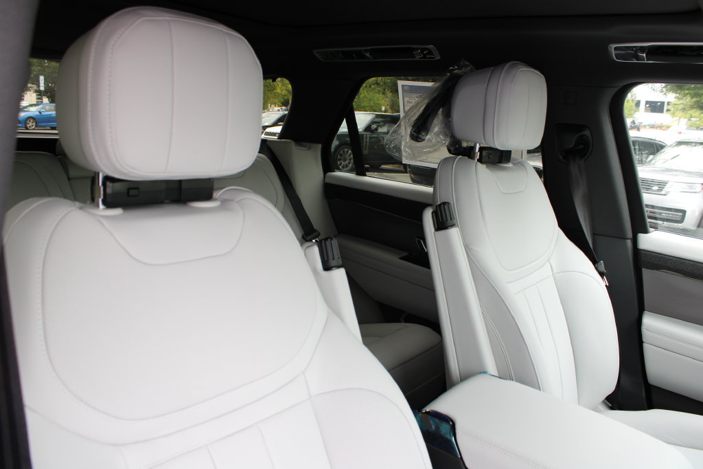 New 2027 Land Rover Range Rover Sport SE AWD/4WD image 27