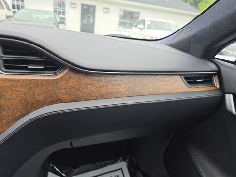 Used 2019 Tesla Model S Long Range AWD/4WD image 47