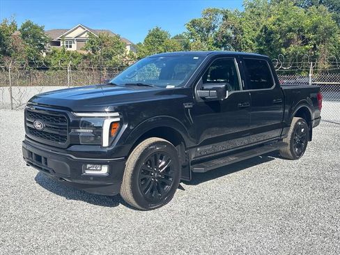 Used 2024 Ford F150 Lariat w/ Equipment Group 502A High AWD/4WD image 3