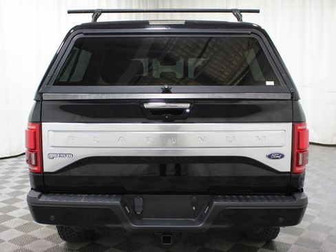 Used 2017 Ford F150 Platinum w/ Equipment Group 701A Luxury image 31