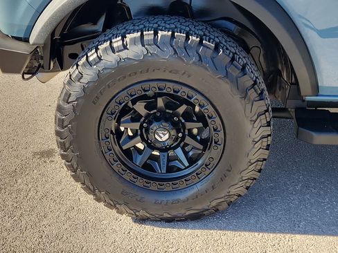 Used 2022 Ford Bronco Big Bend image 12