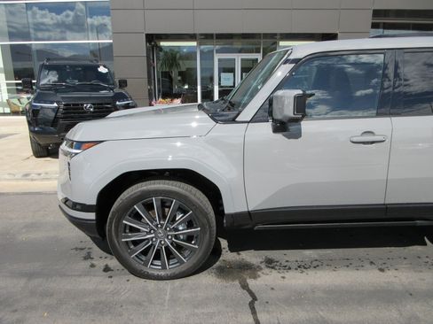 Used 2026 Lexus GX 550 w/ Accessory Package (2T) AWD/4WD image 2