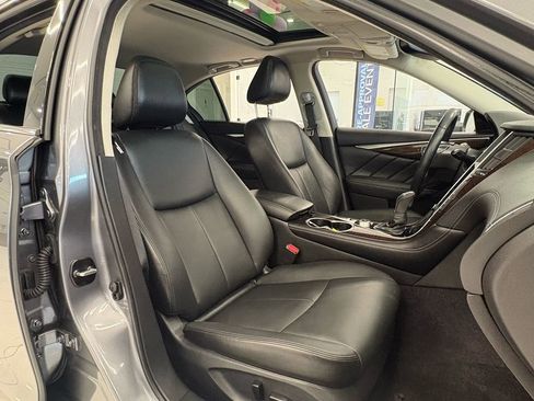 Used 2018 INFINITI Q50 Luxe w/ Essential Package (3.0T Luxe) image 22