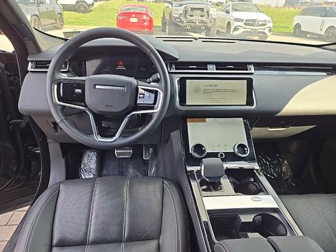 Used 2023 Land Rover Range Rover Velar R-Dynamic S image 14