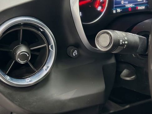 Used 2021 Chevrolet Camaro LT image 10