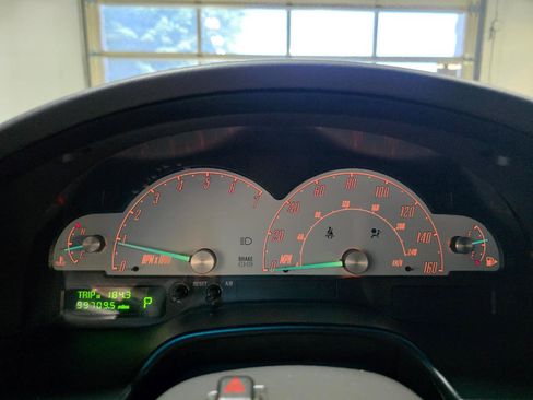 Used 2002 Ford Thunderbird RWD image 31
