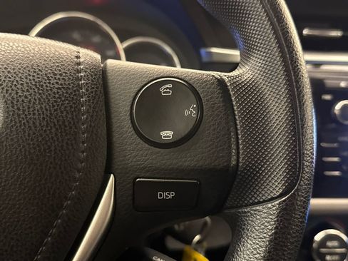 Used 2016 Toyota Corolla LE FWD image 27