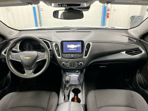 Used 2024 Chevrolet Malibu LT FWD image 10