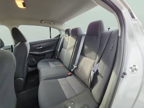 Used 2023 Nissan Sentra SV image 17