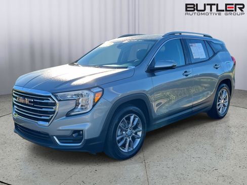 Used 2023 GMC Terrain SLT image 1