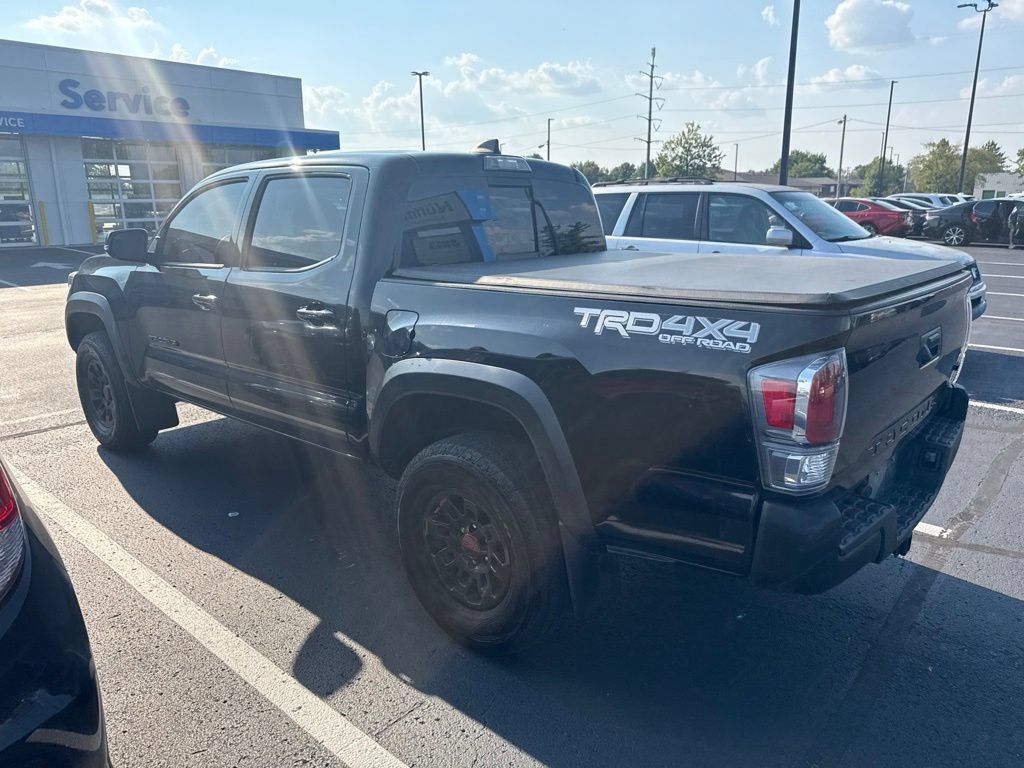 Used 2021 Toyota Tacoma TRD Off-Road AWD/4WD image 4