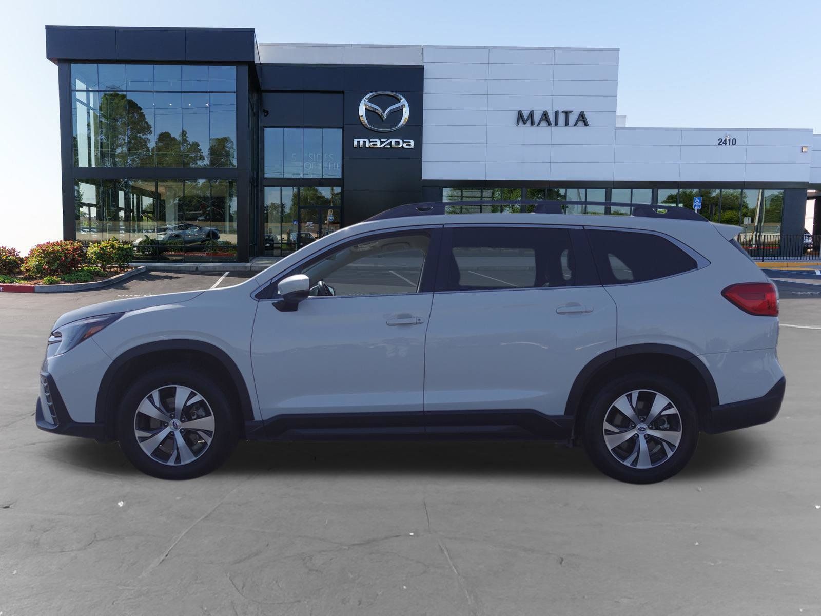 Used 2025 Subaru Ascent Premium AWD/4WD image 6