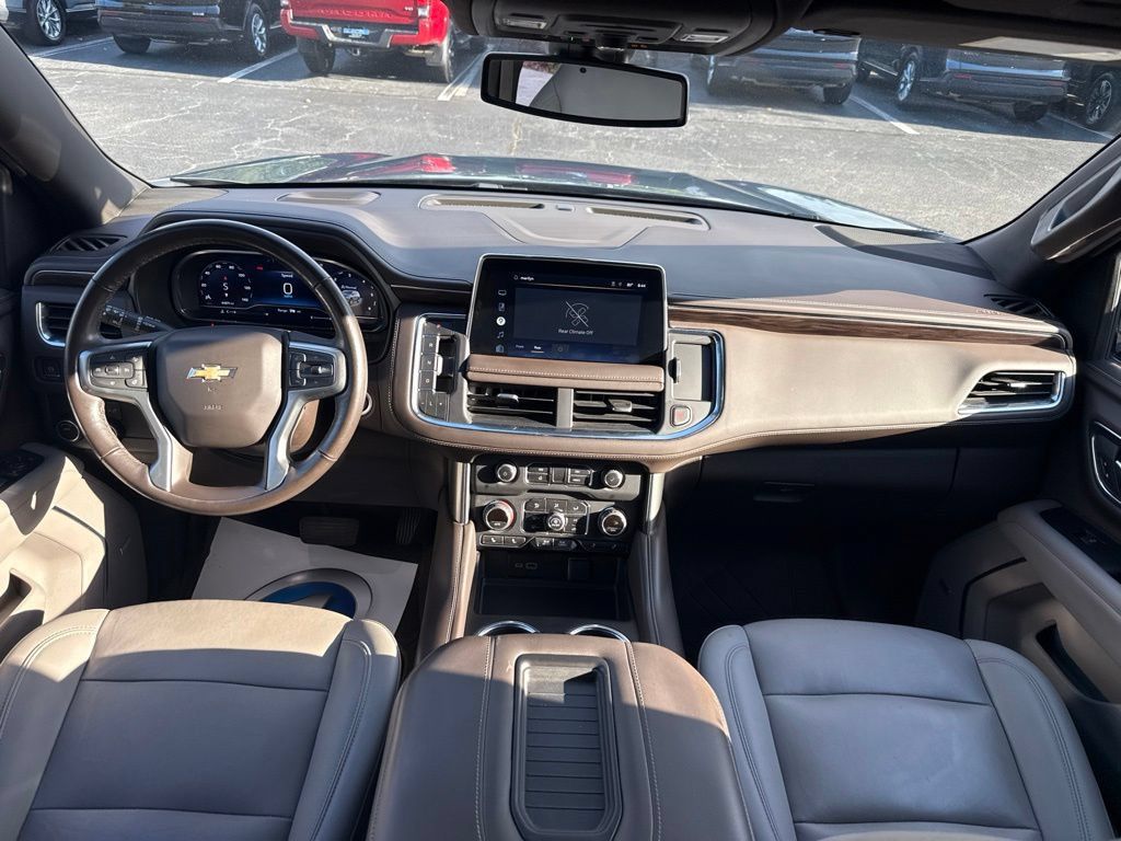 Used 2022 Chevrolet Tahoe LT w/ LT Signature Plus Package RWD image 17