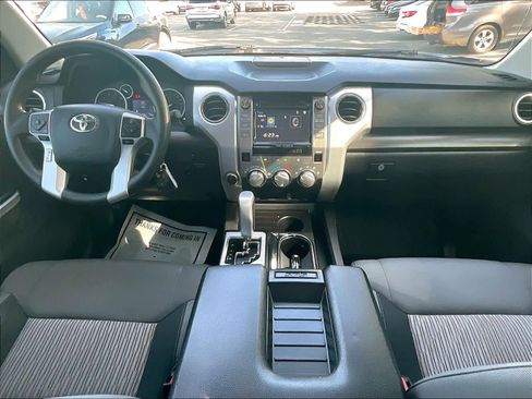 Used 2016 Toyota Tundra SR5 w/ SR5 Upgrade Package image 17