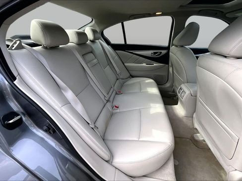 Used 2020 INFINITI Q50 Luxe w/ Essential Package (3.0T Luxe) RWD image 19