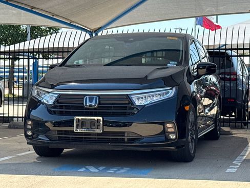 Used 2024 Honda Odyssey EX-L image 1