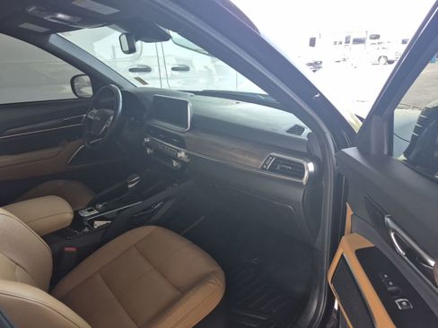 Used 2022 Kia Telluride SX w/ Nightfall Edition Package AWD/4WD image 7