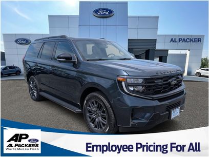 New 2026 Ford Expedition Platinum w/ Stealth Appearance Package