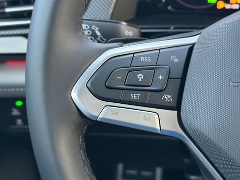 New 2026 Volkswagen Atlas Cross Sport SEL R-Line image 39