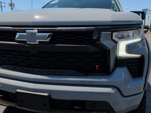 Used 2025 Chevrolet Silverado 1500 RST AWD/4WD image 11