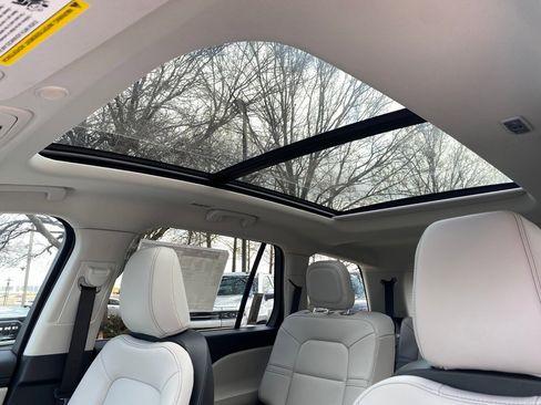 New 2026 Lincoln Aviator 2WD image 33