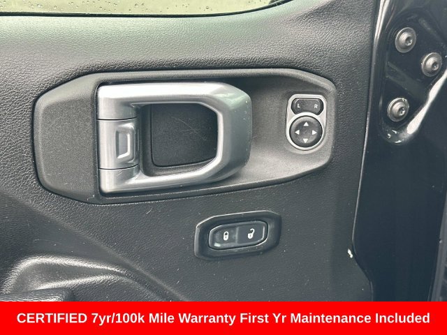 Certified 2021 Jeep Wrangler Sport AWD/4WD image 17