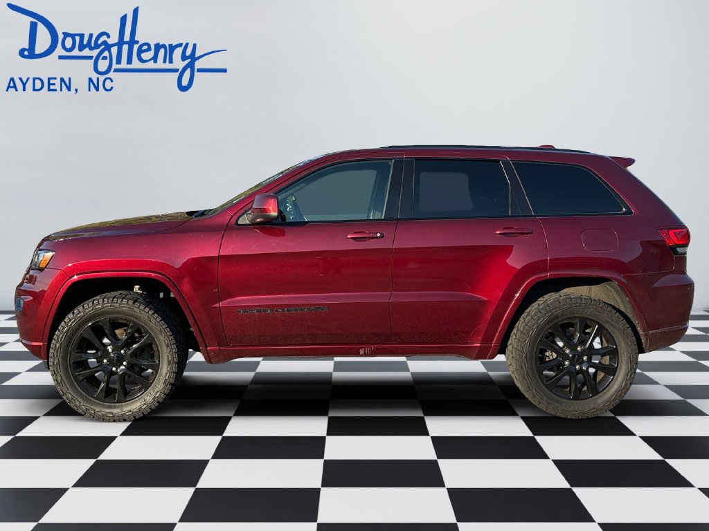 Used 2018 Jeep Grand Cherokee Altitude AWD/4WD image 2