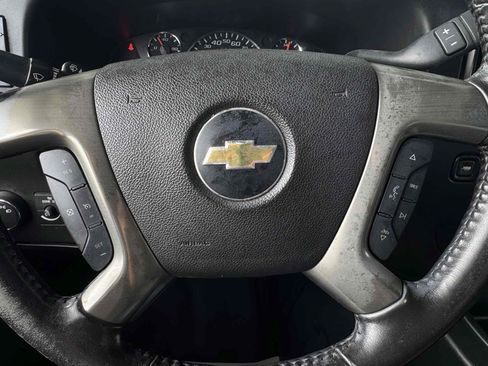 Used 2019 Chevrolet Express 3500 Extended w/ Driver Convenience Package RWD image 16