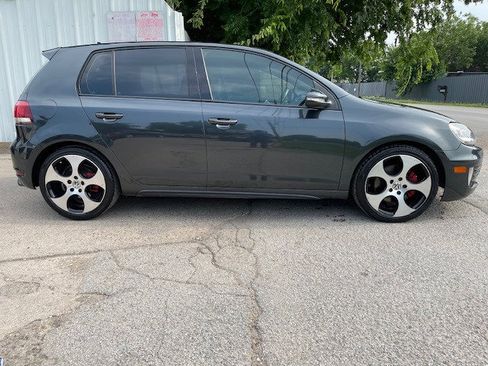 Used 2010 Volkswagen GTI 4-Door image 3