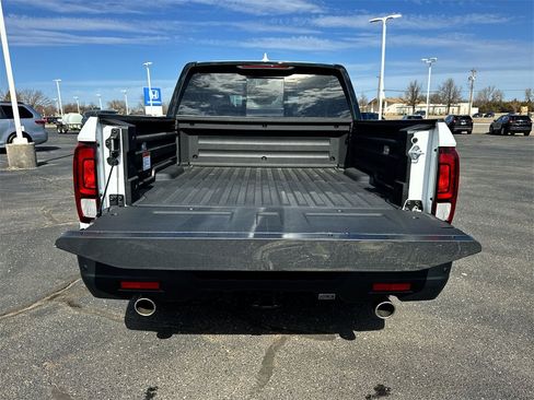 New 2026 Honda Ridgeline Black Edition image 24